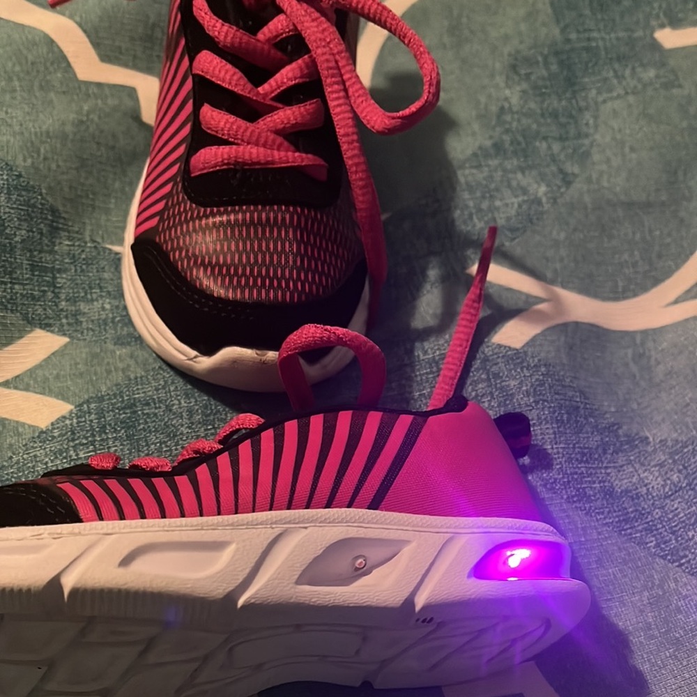 Toddler girls tennis shoes